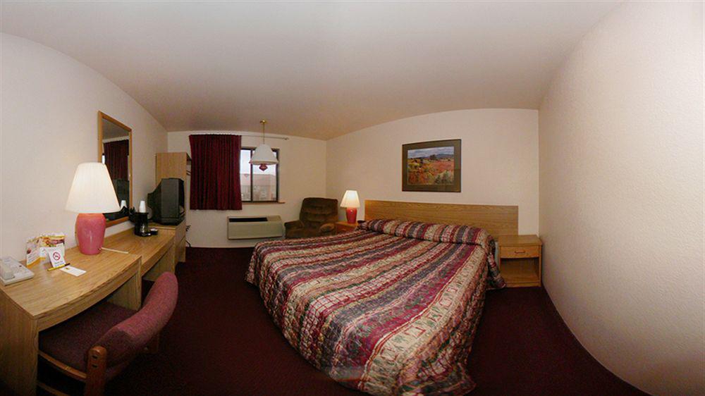 Super 8 By Wyndham Albuquerque West/Coors Blvd Hotell Eksteriør bilde