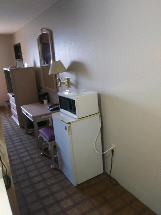 Super 8 By Wyndham Albuquerque West/Coors Blvd Hotell Eksteriør bilde