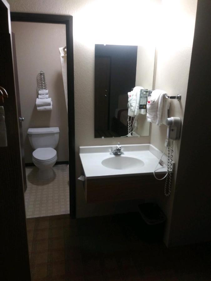Super 8 By Wyndham Albuquerque West/Coors Blvd Hotell Eksteriør bilde